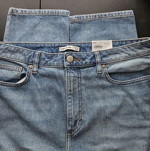 Elizabeth and James Jeans